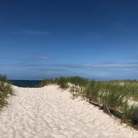 Dzika Plaza 別荘 *